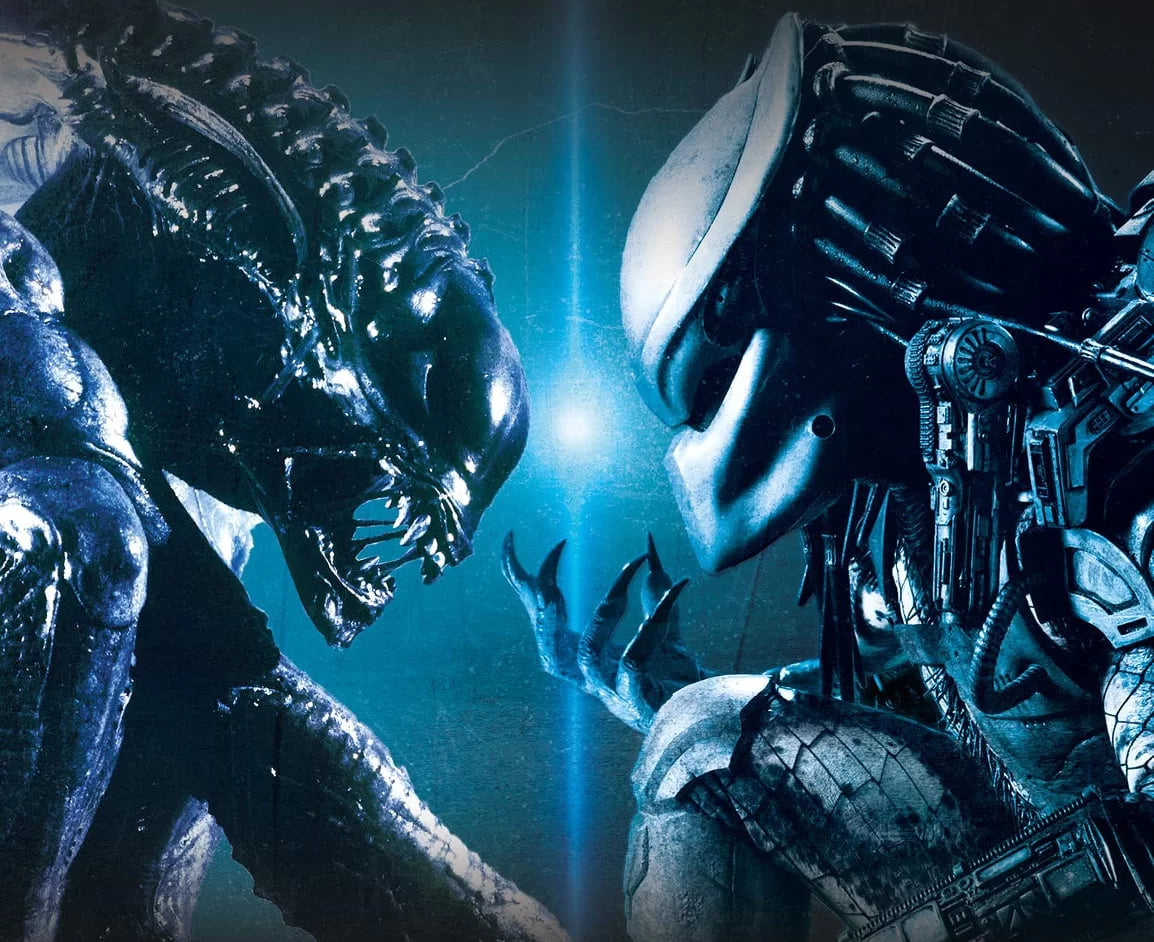Aliens vs Predators!